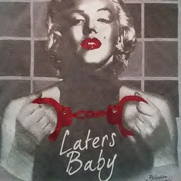 Women's Marilyn Monroe Tee - Picture 2 of 6